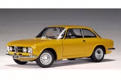 AUTOart Alfa Romeo 1750 GTV RHD 1967 Giallo Ocra 1:18 70108