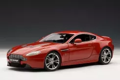 AUTOart Aston Martin V12 2010 Vantage Red 1:18 70208