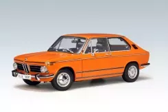 AUTOart BMW 2000 Touring Inka Orange 1:18 70682