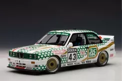 AUTOart BMW M3 DTM e30 1991 Tic Tac Berg 43 1:18 89147