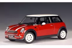 AUTOart MINI Cooper Special Edition with White Stripes On Bonnet R50 2001 Red 1:18 74827