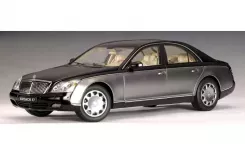 AUTOart Maybach 57 SWB Caspian Black Himalayas Grey Middle 1:18 76151
