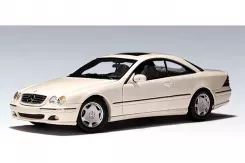 AUTOart Mercedes-Benz CL600 C215 White 1:18 70113