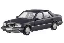 AUTOart Mercedes-Benz E320 sedan W124 1995 Black dealer edition 1:18 B66040508