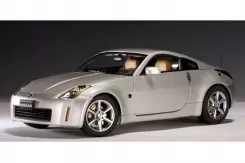 AUTOart Nissan 350Z LHD 2002 Diamond Silver 1:18 77311