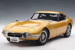 AUTOart Toyota 2000GT Coupe Gold 1:18 78749