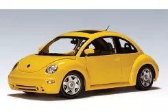AUTOart Volkswagen New Beetle 1999 Reflex Yellow 1:18 79731