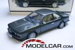 Autoart BMW 635 CSI e24 Malachitgreen Metallic 1:18 70522