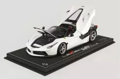 BBR Ferrari LaFerrari Aperta Metallic Italian White 1:18 BBR182233DIE