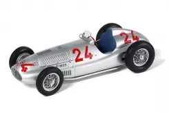 CMC Mercedes Benz W165 24 1939 1:18 M-074