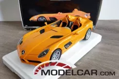 Minichamps Mercedes-Benz SLR McLaren Stirling Moss orange 1:18 100038400