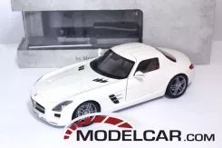 Minichamps Mercedes-Benz SLS AMG white Museum Edition 1:18 B66055551