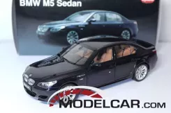 Kyosho BMW M5 e60 Carbon Black 1:18 08593BK